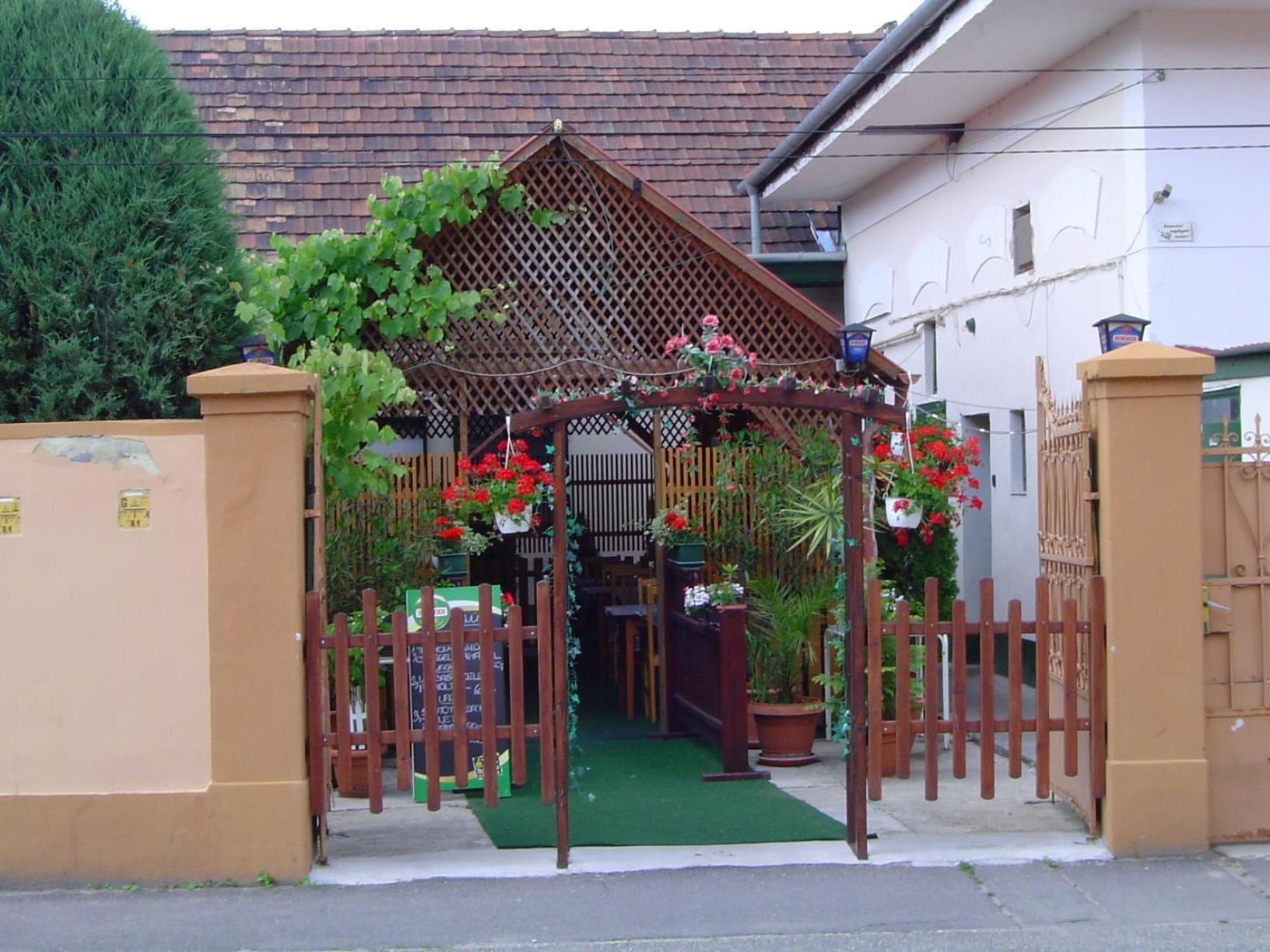 Hotel Lunczer Vendeghaz Mosonmagyaróvár Exteriér fotografie